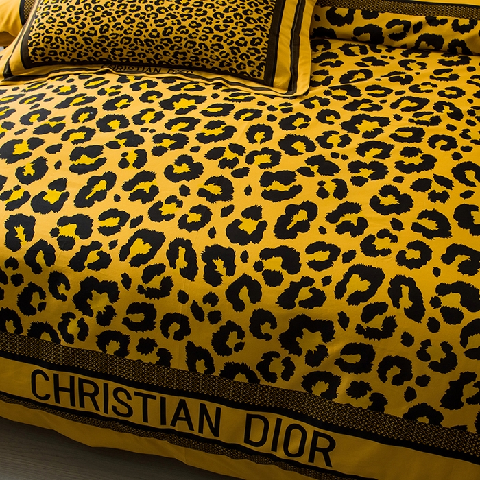 91家纺网 家纺一手货源 找家纺 色鬼布艺高端家居主号 2026新款外贸跨境欧美轻奢100支长绒棉纯棉印花四件套 豹纹金