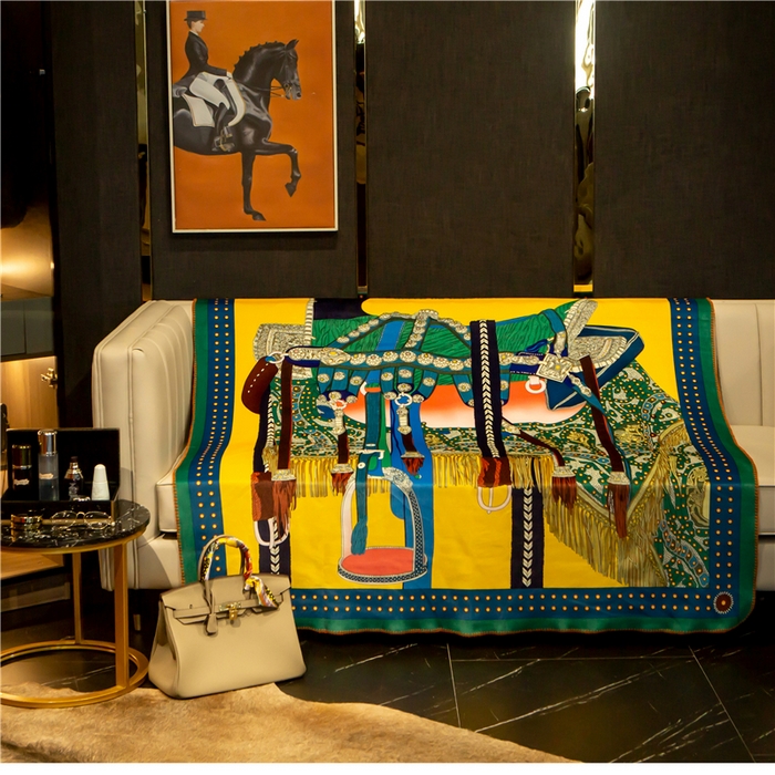 91家纺网 家纺一手货源 找家纺 色鬼布艺高端家居主号 2026新款银狐绒毯 绿马鞍