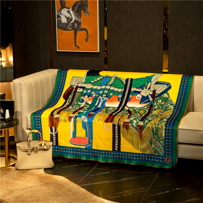 91家纺网 家纺一手货源 找家纺 色鬼布艺高端家居主号 2026新款银狐绒毯 绿马鞍