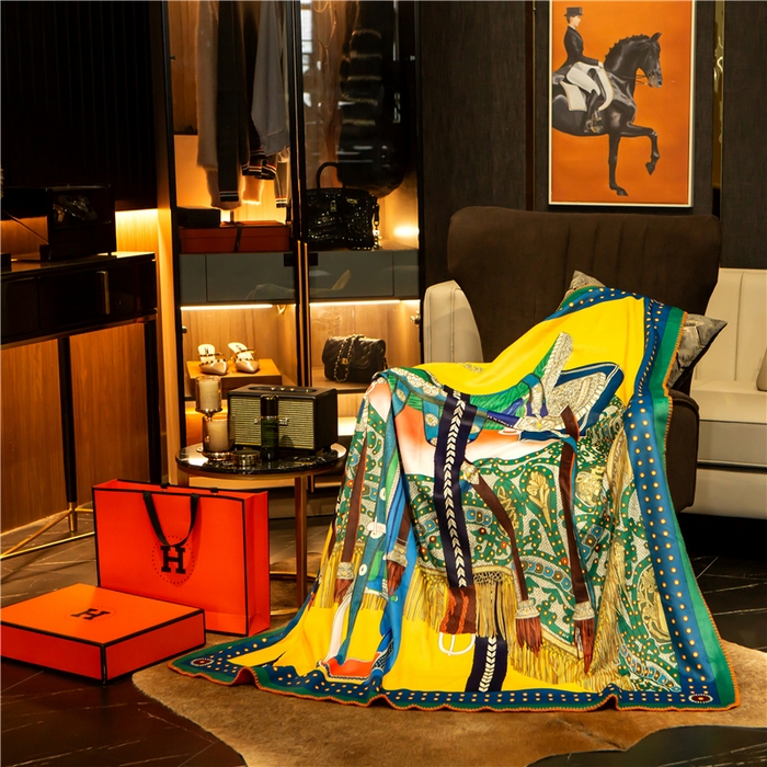 91家纺网 家纺一手货源 找家纺 色鬼布艺高端家居主号 2026新款银狐绒毯 绿马鞍