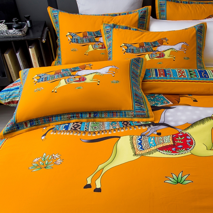 91家纺网 家纺一手货源 找家纺 色鬼布艺高端家居主号 2026新款外贸跨境欧美轻奢100支长绒棉纯棉印花四件套 群马黄