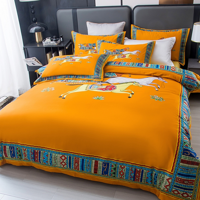 91家纺网 家纺一手货源 找家纺 色鬼布艺高端家居主号 2026新款外贸跨境欧美轻奢100支长绒棉纯棉印花四件套 群马黄