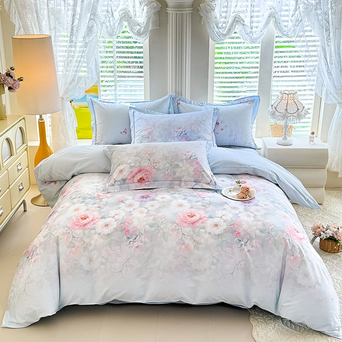 91家纺网 家纺一手货源 找家纺 巧玲珑 2026新款全棉纯棉13376数码印花四件套 素纱絮语-蓝