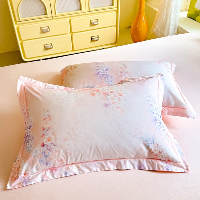 91家纺网 家纺一手货源 找家纺 巧玲珑 2026新款全棉纯棉13376数码印花四件套 微风呢喃-粉