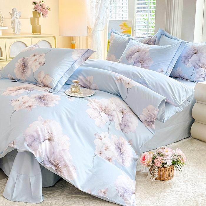 91家纺网 家纺一手货源 找家纺 巧玲珑 2026新款全棉纯棉13376数码印花四件套 云屏浅梦-蓝