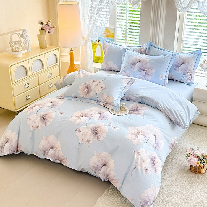 91家纺网 家纺一手货源 找家纺 巧玲珑 2026新款全棉纯棉13376数码印花四件套 云屏浅梦-蓝