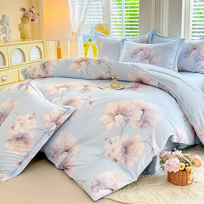 91家纺网 家纺一手货源 找家纺 巧玲珑 2026新款全棉纯棉13376数码印花四件套 云屏浅梦-蓝