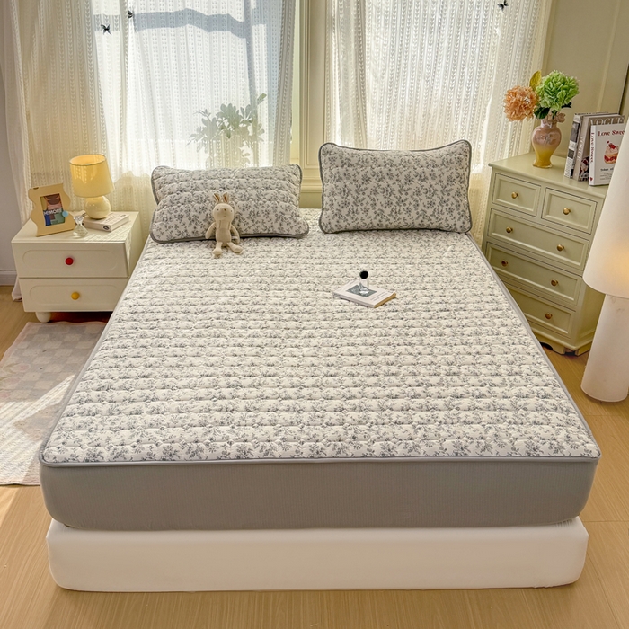 91家纺网 家纺一手货源 找家纺 优品惠 2026新款A类云感双层纱防滑隔脏防水夹棉床笠单品床笠单件 CL小苍兰(普通款)