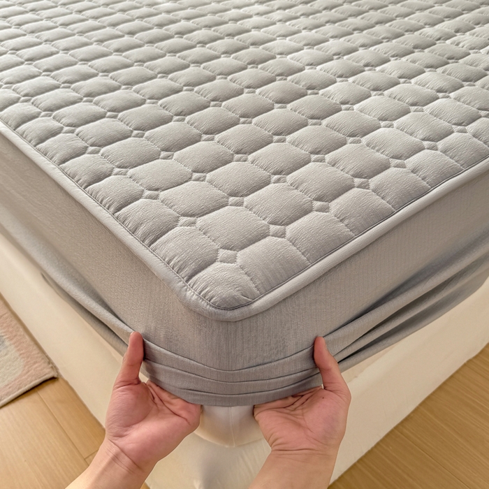 91家纺网 家纺一手货源 找家纺 优品惠 2026新款A类云感双层纱防滑隔脏防水夹棉床笠单品床笠单件 CL绅士灰(普通款)