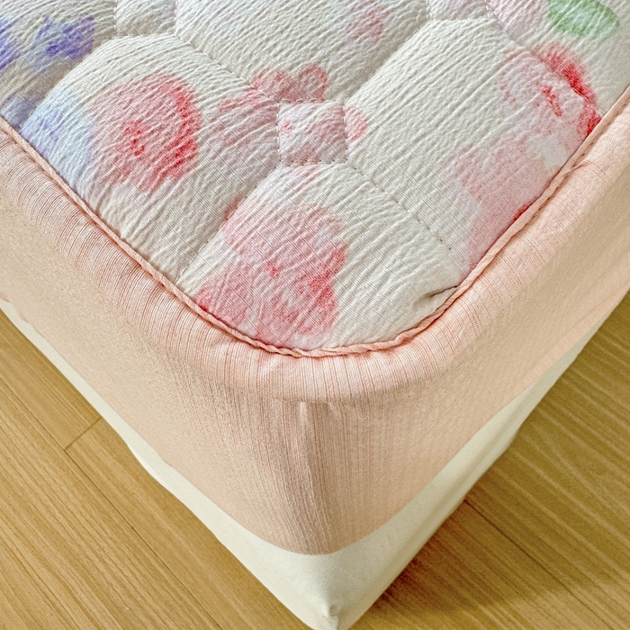 91家纺网 家纺一手货源 找家纺 优品惠 2026新款A类云感双层纱防滑隔脏防水夹棉床笠单品床笠单件 CL十里桃花(普通款)