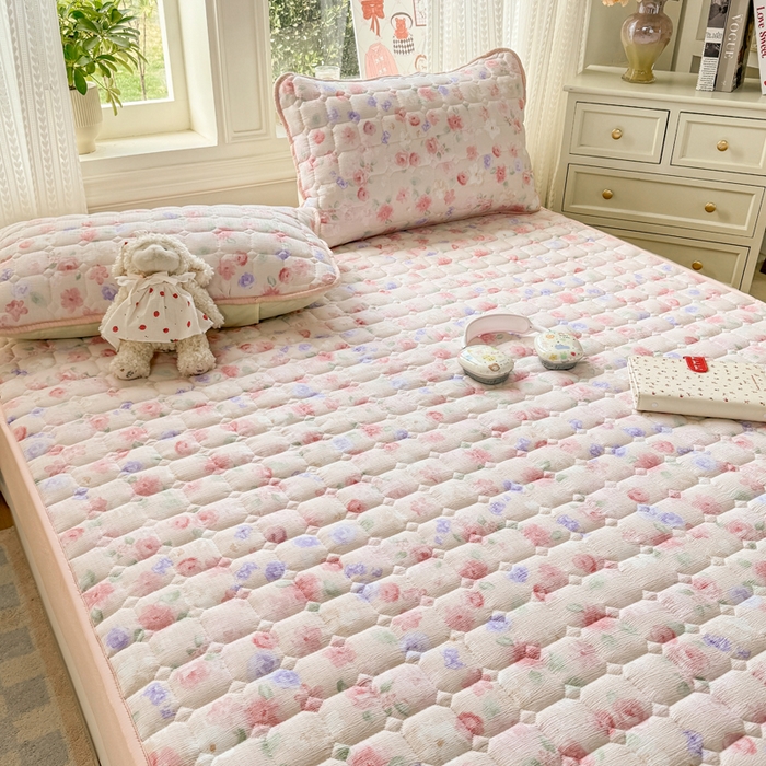 91家纺网 家纺一手货源 找家纺 优品惠 2026新款A类云感双层纱防滑隔脏防水夹棉床笠单品床笠单件 CL十里桃花(普通款)