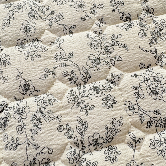 91家纺网 家纺一手货源 找家纺 优品惠 2026新款A类云感双层纱防滑隔脏防水夹棉床笠单品床笠单件 CL小苍兰(防水款)