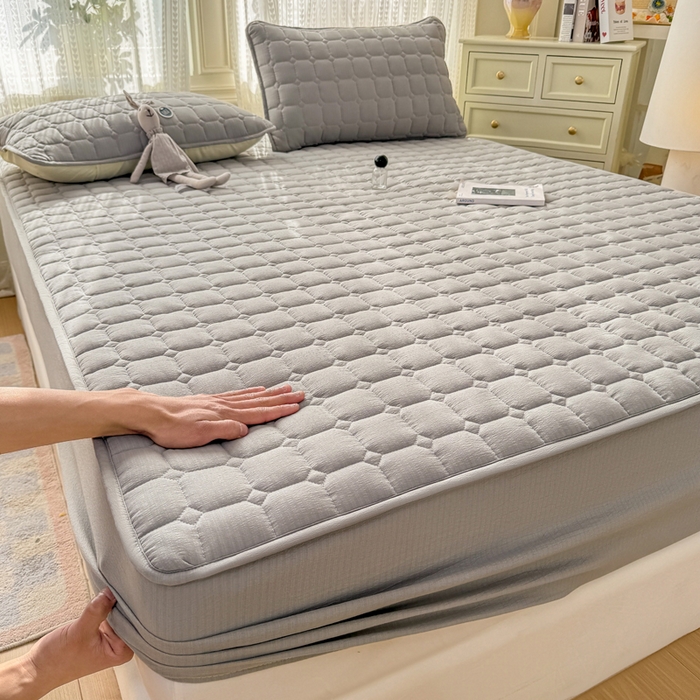 91家纺网 家纺一手货源 找家纺 优品惠 2026新款A类云感双层纱防滑隔脏防水夹棉床笠单品床笠单件 CL绅士灰(防水款)