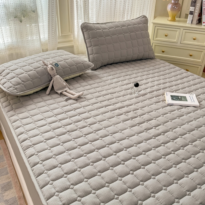 91家纺网 家纺一手货源 找家纺 优品惠 2026新款A类云感双层纱防滑隔脏防水夹棉床笠单品床笠单件 CL绅士灰(防水款)