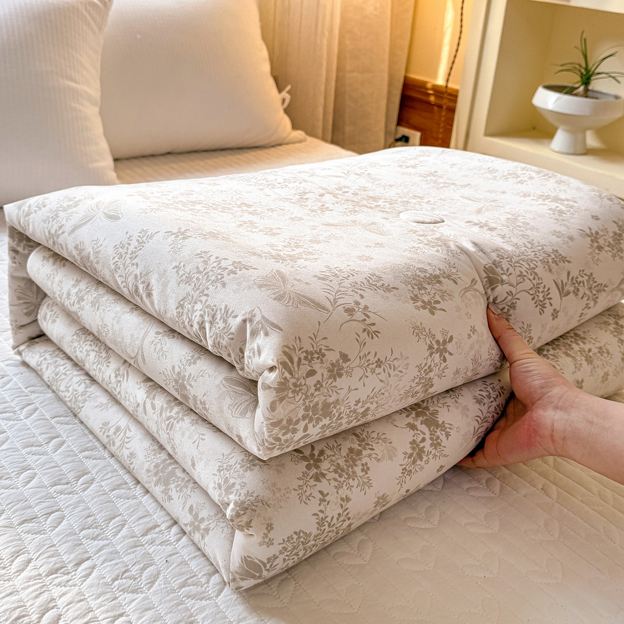 91家纺网 家纺一手货源 找家纺 （总）梦恬佳 2026新款牛奶丝针织棉夏凉被空调被