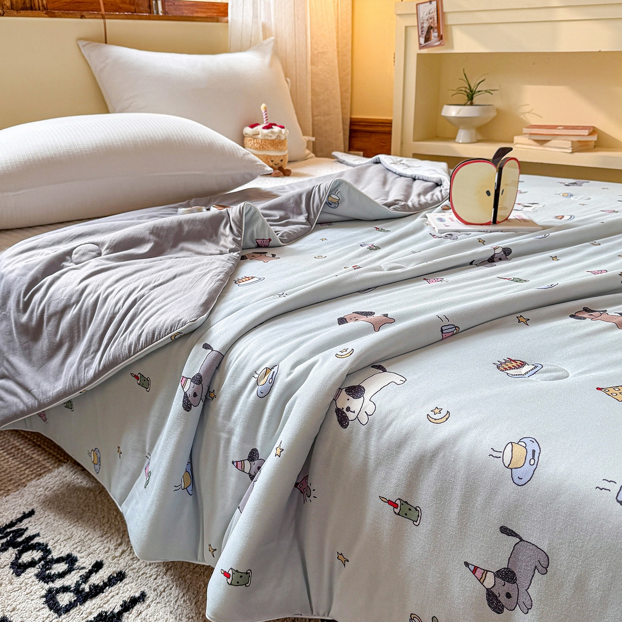 91家纺网 家纺一手货源 找家纺 梦恬佳 2026新款牛奶丝针织棉夏凉被空调被 蛋糕小狗