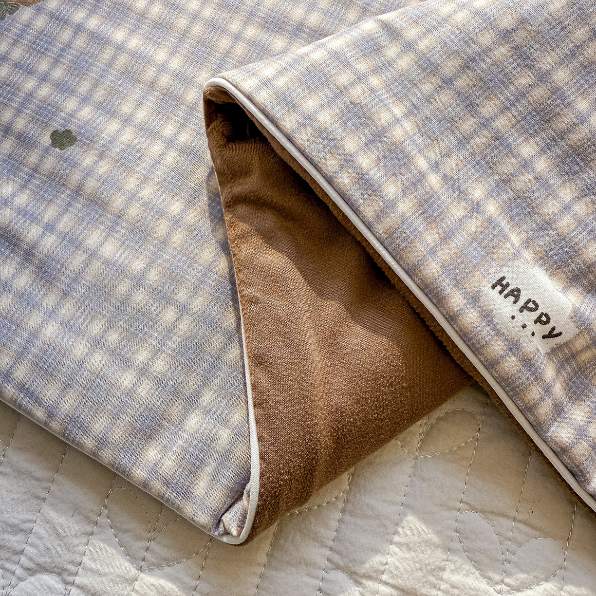 91家纺网 家纺一手货源 找家纺 梦恬佳 2026新款牛奶丝针织棉夏凉被空调被 快乐小熊