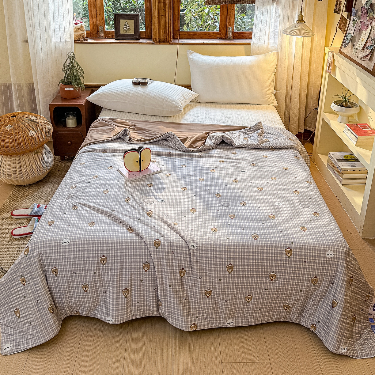 91家纺网 家纺一手货源 找家纺 梦恬佳 2026新款牛奶丝针织棉夏凉被空调被 快乐小熊