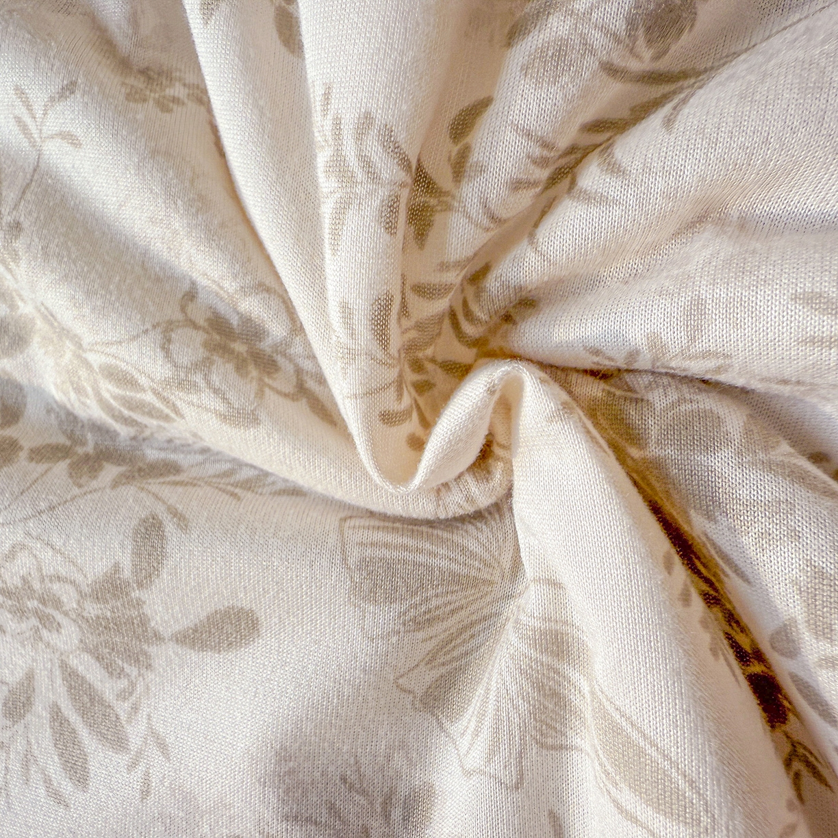 91家纺网 家纺一手货源 找家纺 梦恬佳 2026新款牛奶丝针织棉夏凉被空调被 洛克庄园