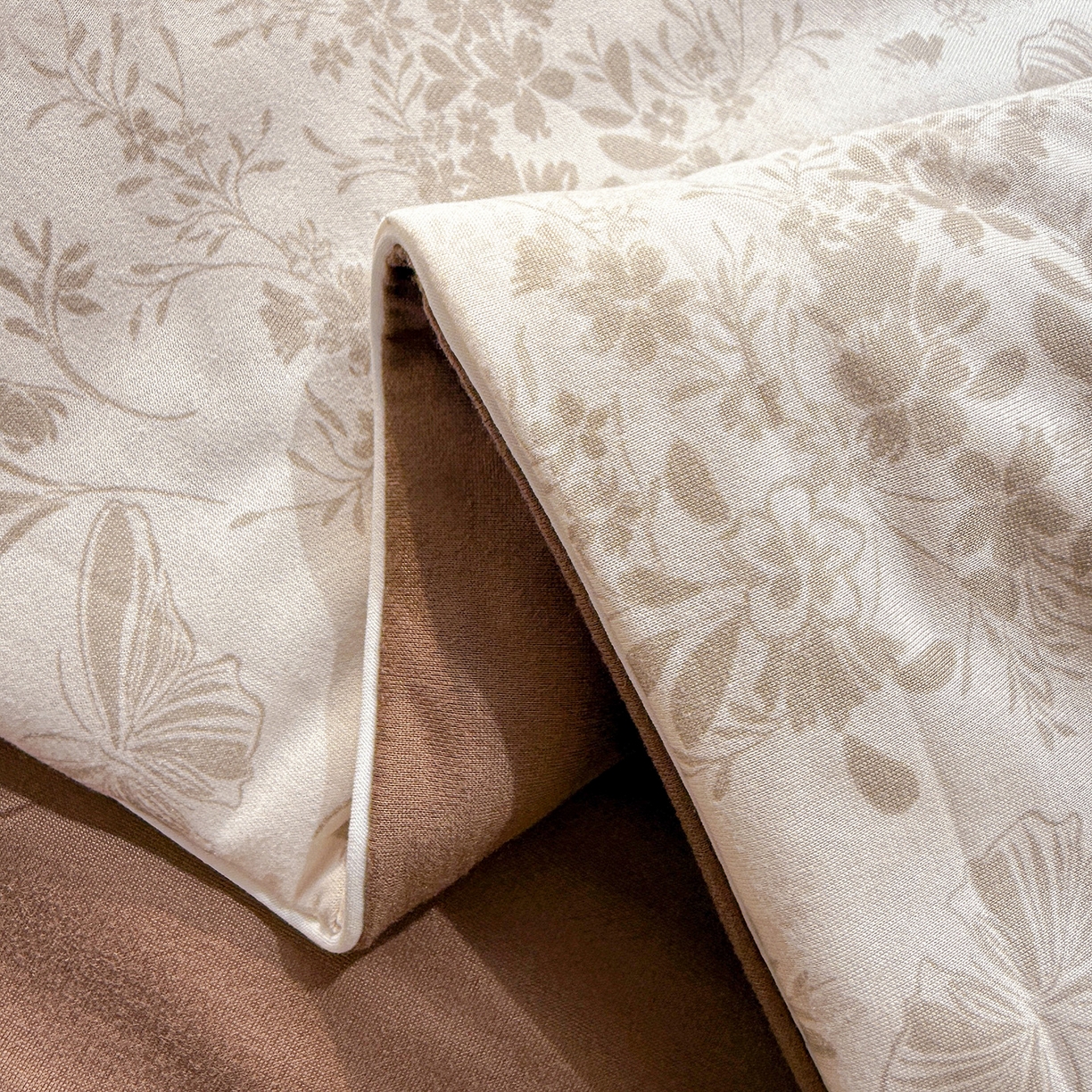 91家纺网 家纺一手货源 找家纺 梦恬佳 2026新款牛奶丝针织棉夏凉被空调被 洛克庄园