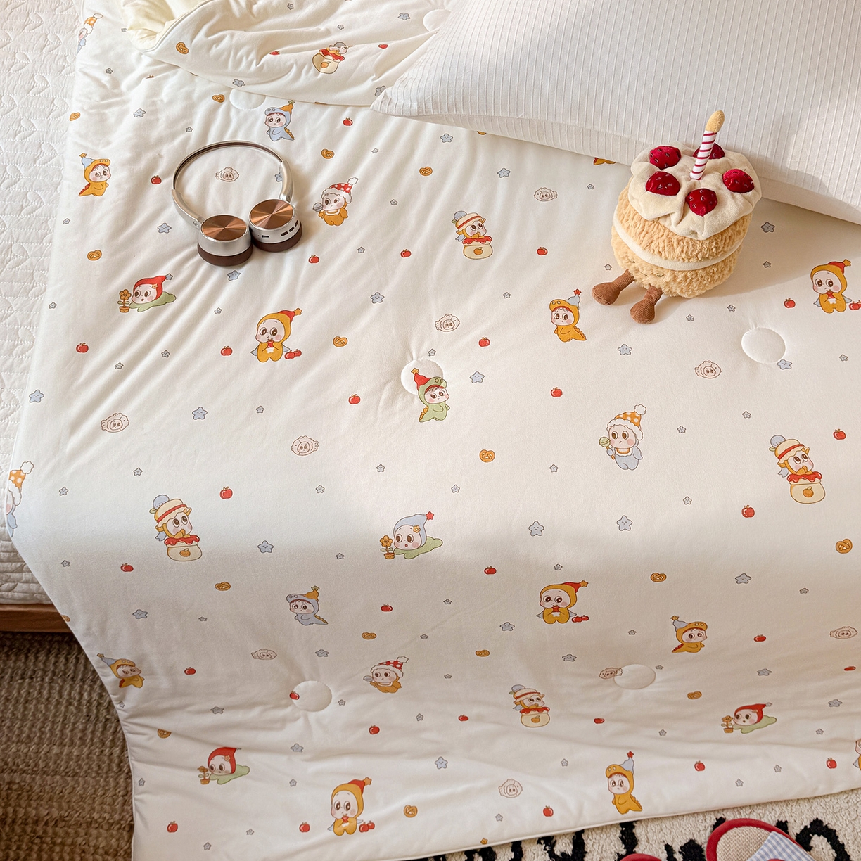 91家纺网 家纺一手货源 找家纺 梦恬佳 2026新款牛奶丝针织棉夏凉被空调被 奶油星星