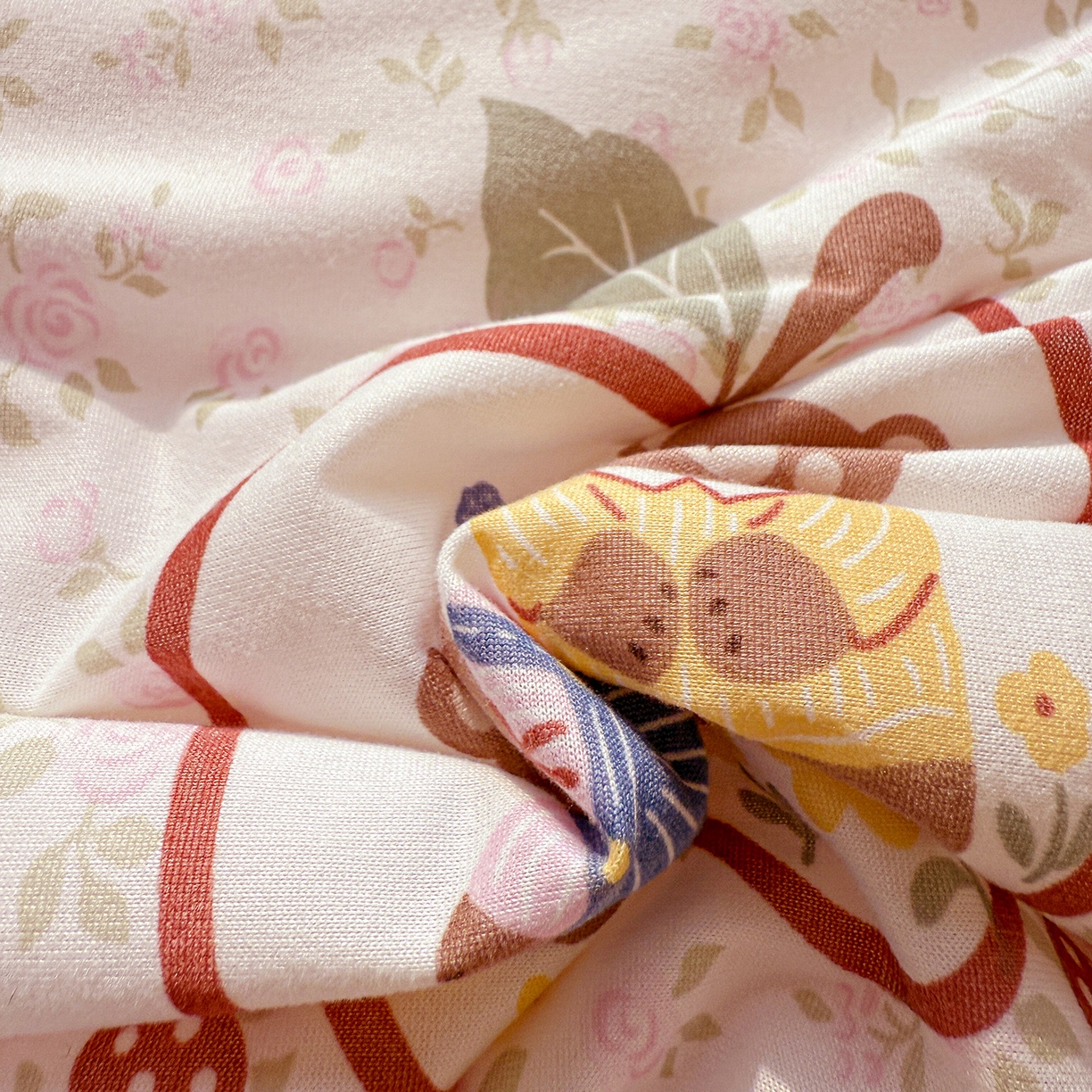 91家纺网 家纺一手货源 找家纺 梦恬佳 2026新款牛奶丝针织棉夏凉被空调被 苹果熊