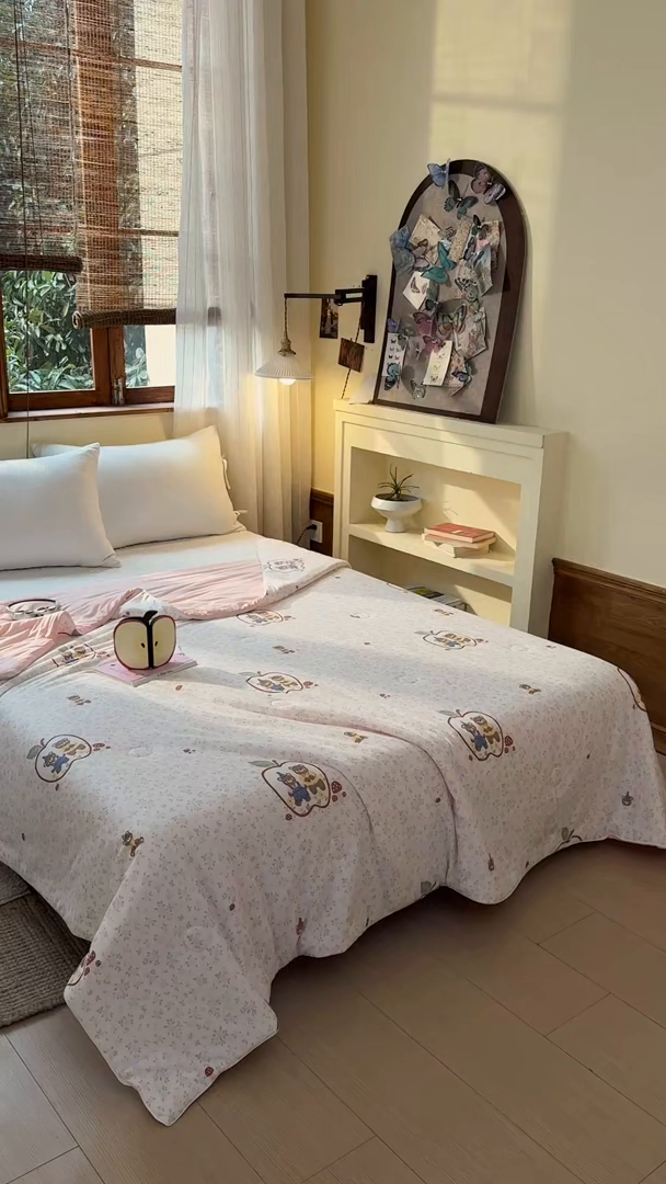 91家纺网 家纺一手货源 找家纺 梦恬佳 2026新款牛奶丝针织棉夏凉被空调被 苹果熊