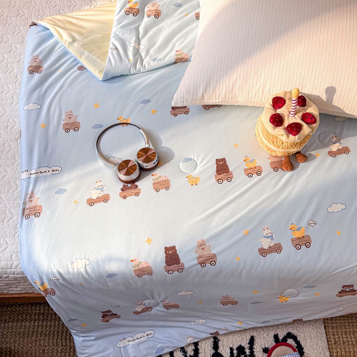 91家纺网 家纺一手货源 找家纺 梦恬佳 2026新款牛奶丝针织棉夏凉被空调被 汽车派对