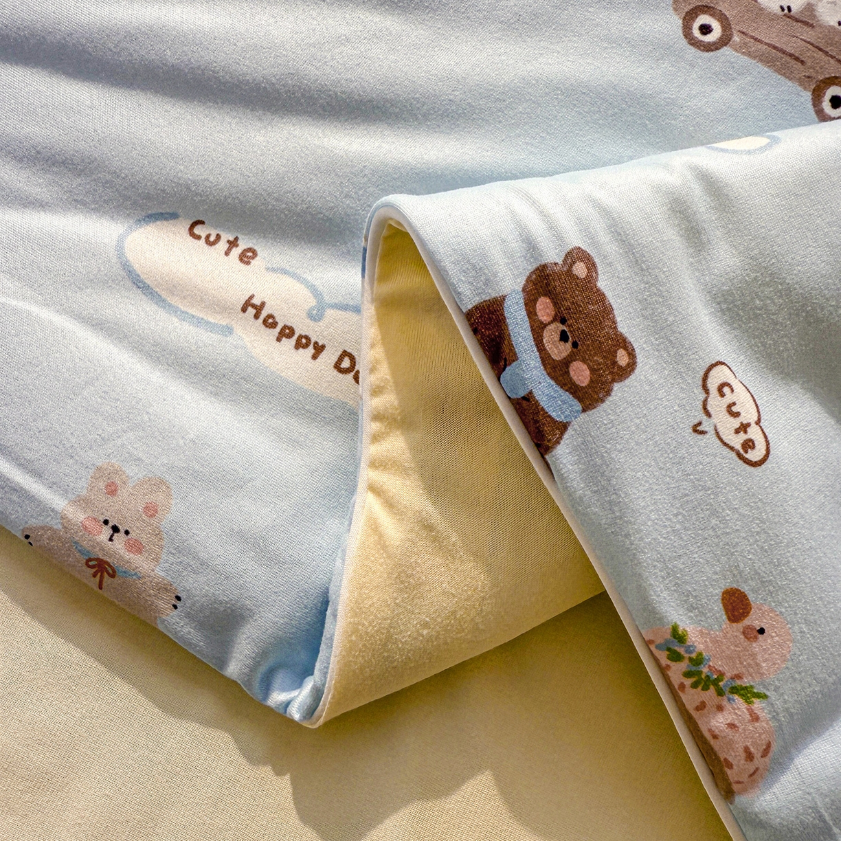 91家纺网 家纺一手货源 找家纺 梦恬佳 2026新款牛奶丝针织棉夏凉被空调被 汽车派对