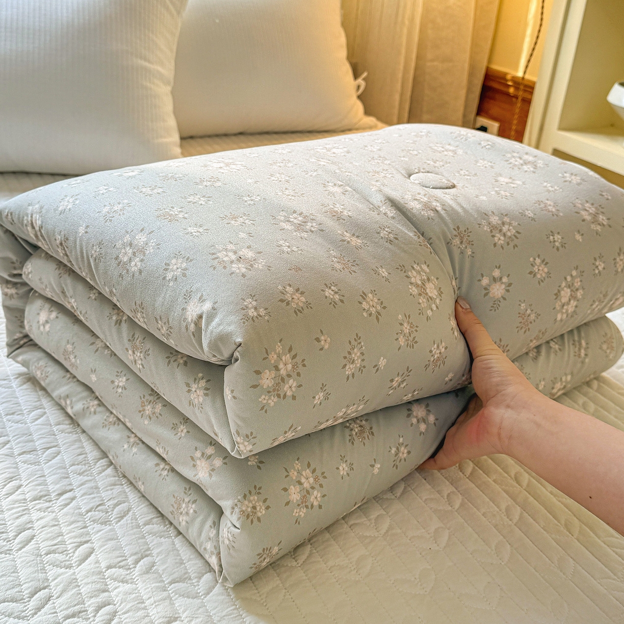 梦恬佳 2026新款牛奶丝针织棉夏凉被空调被 蔷薇