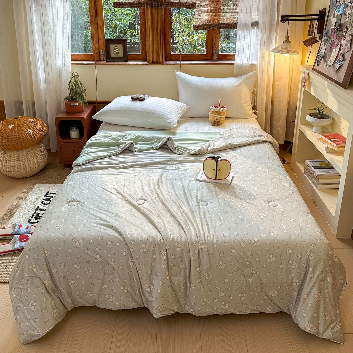 91家纺网 家纺一手货源 找家纺 梦恬佳 2026新款牛奶丝针织棉夏凉被空调被 蔷薇