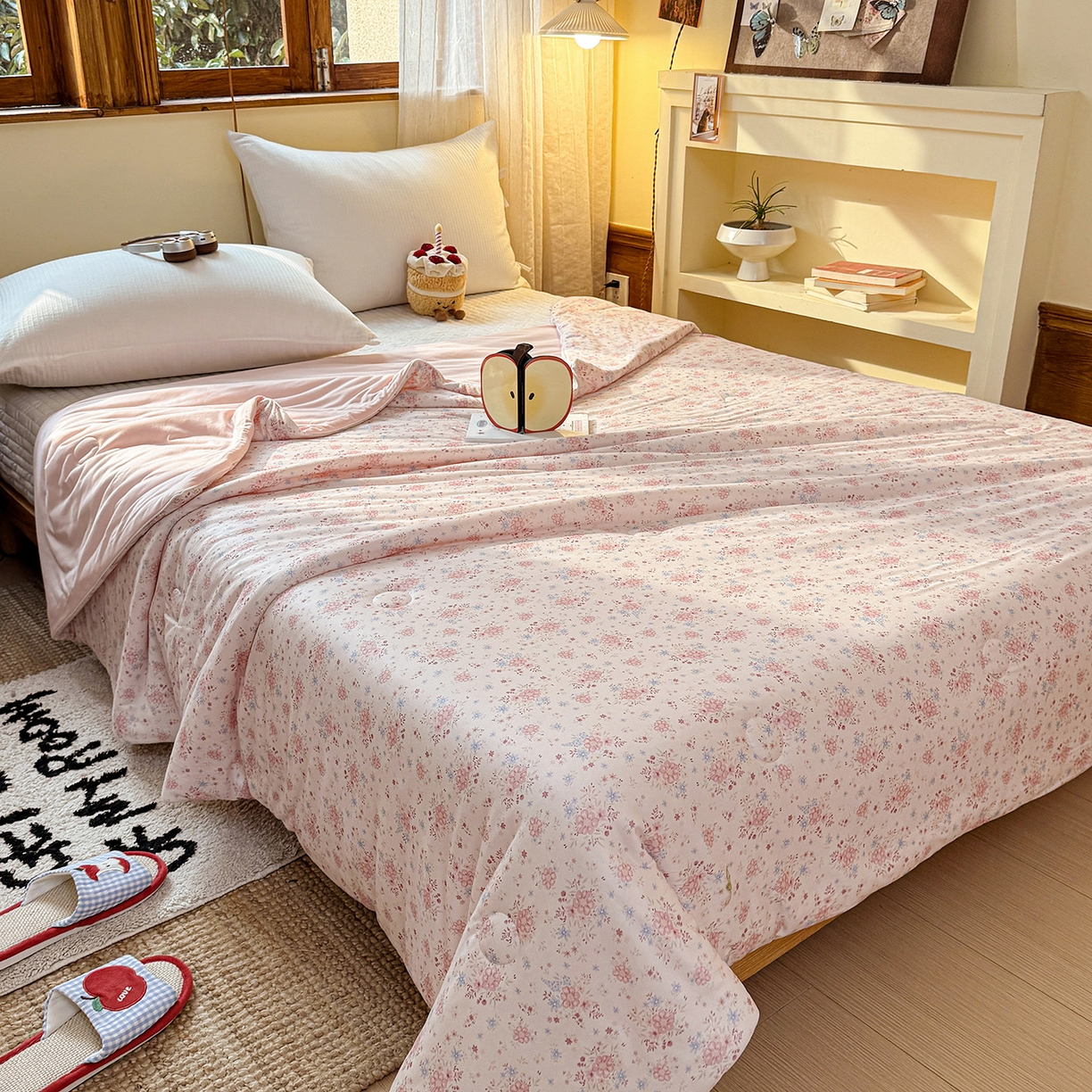 91家纺网 家纺一手货源 找家纺 梦恬佳 2026新款牛奶丝针织棉夏凉被空调被 邂逅花海