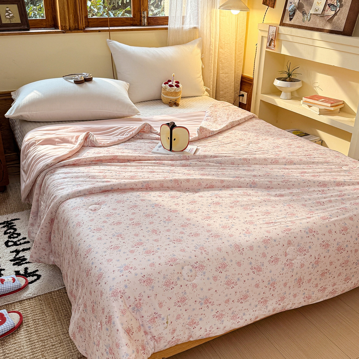 91家纺网 家纺一手货源 找家纺 梦恬佳 2026新款牛奶丝针织棉夏凉被空调被 邂逅花海