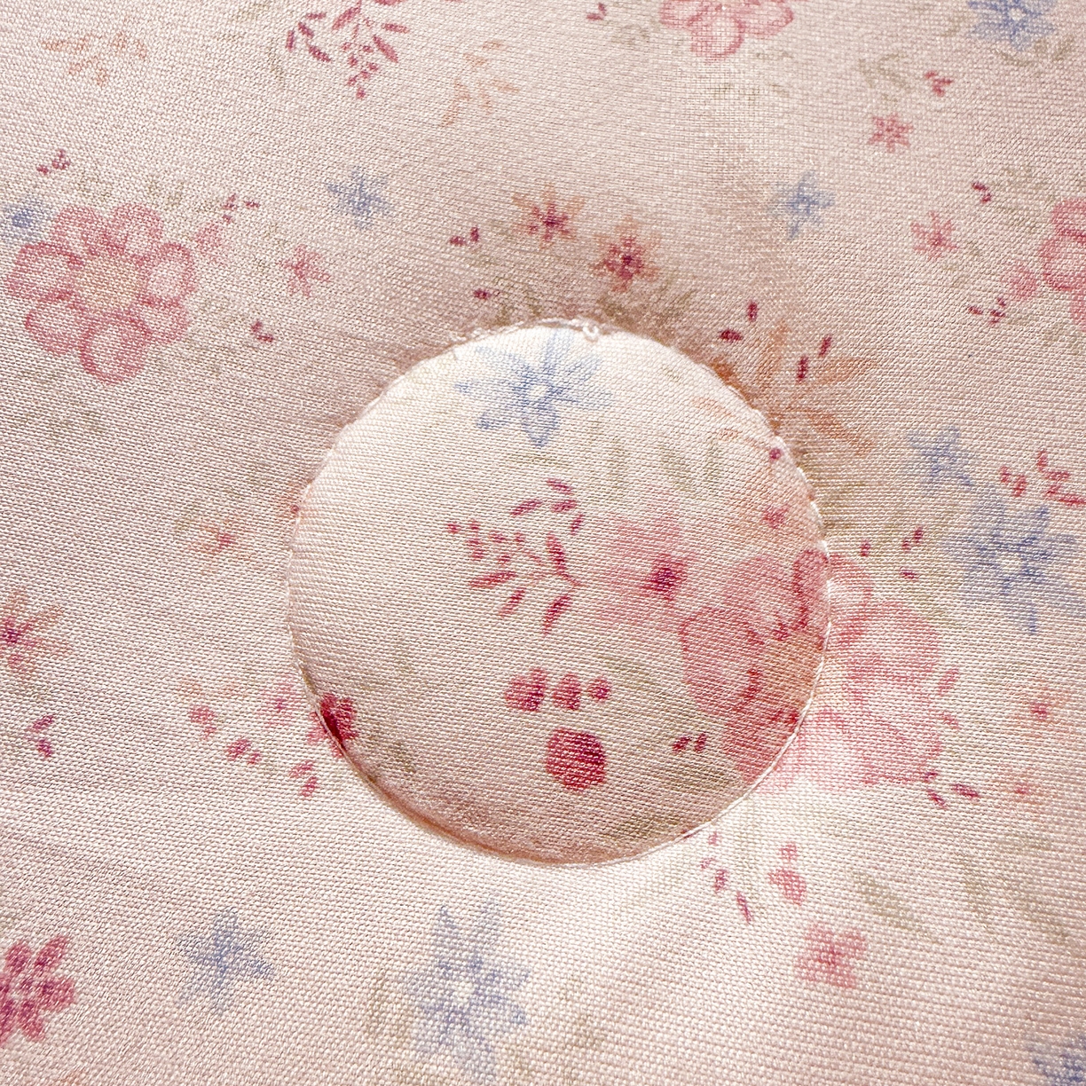 91家纺网 家纺一手货源 找家纺 梦恬佳 2026新款牛奶丝针织棉夏凉被空调被 邂逅花海