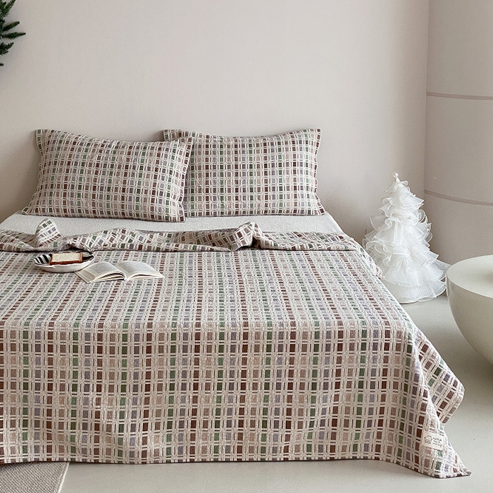 91家纺网 家纺一手货源 找家纺 麻依 2026新款安心棉床盖三件全棉四层纱布床单系列 方格-咖色