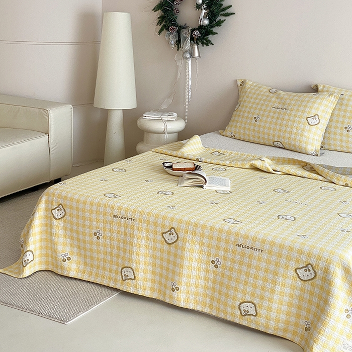 91家纺网 家纺一手货源 找家纺 麻依 2026新款安心棉床盖三件全棉四层纱布床单系列 卡通小猫-亮黄