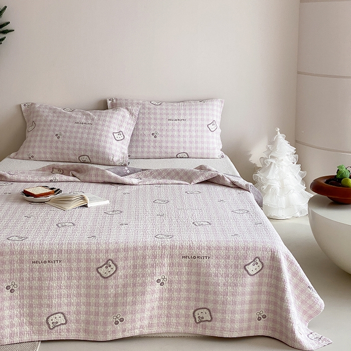 91家纺网 家纺一手货源 找家纺 麻依 2026新款安心棉床盖三件全棉四层纱布床单系列 卡通小猫-浅粉