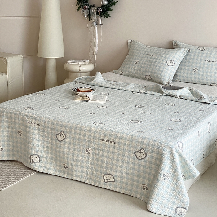 91家纺网 家纺一手货源 找家纺 麻依 2026新款安心棉床盖三件全棉四层纱布床单系列 卡通小猫-水蓝