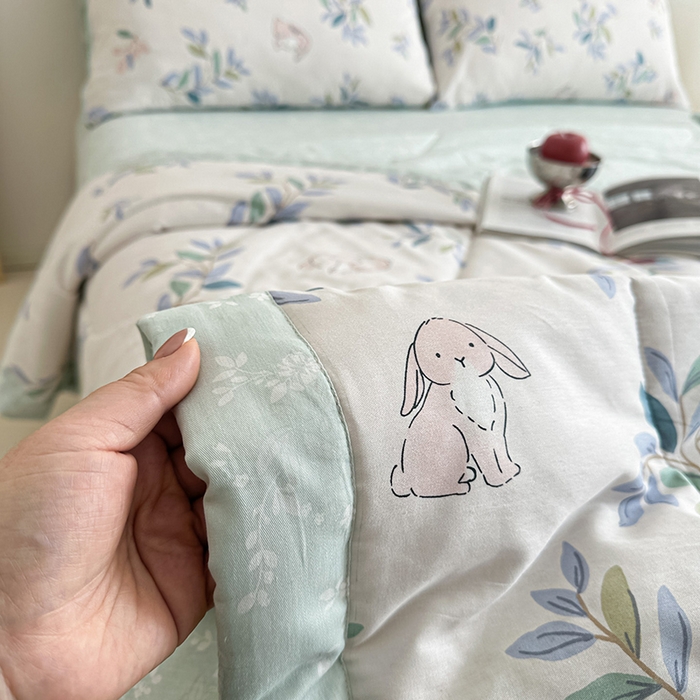 91家纺网 家纺一手货源 找家纺 宝士康家纺 2026新款10A抗菌全棉夏被四件套（床笠款）兔兔乐园