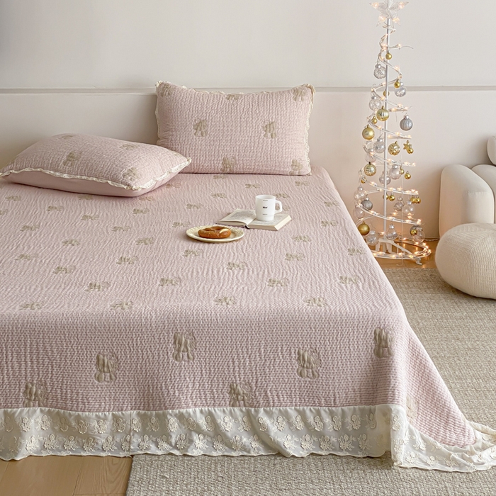 麻依 2026新款韩国花边床盖三件套系列 粉皮猫