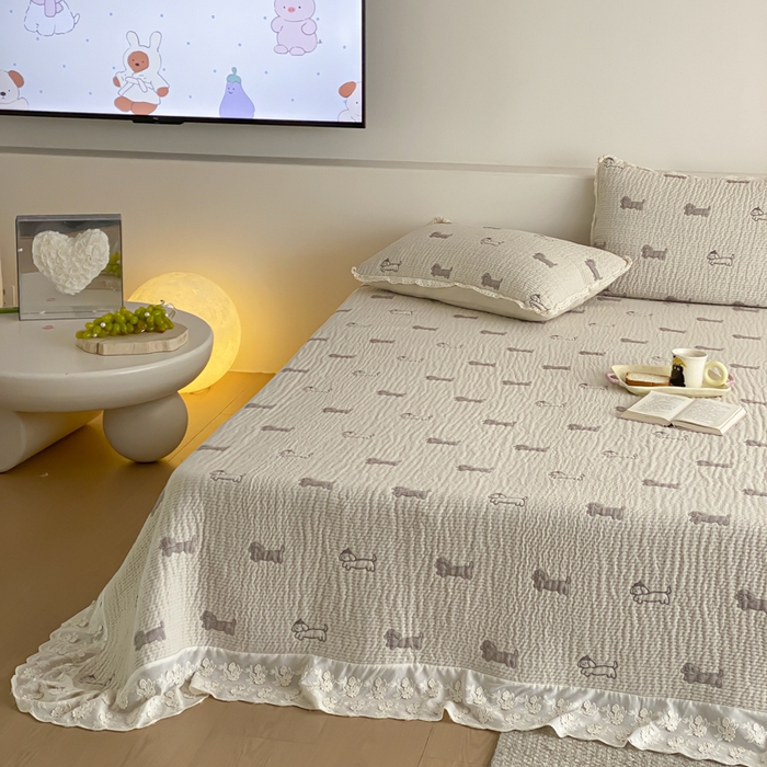 91家纺网 家纺一手货源 找家纺 麻依 2026新款韩国花边床盖三件套系列 皮皮小狗