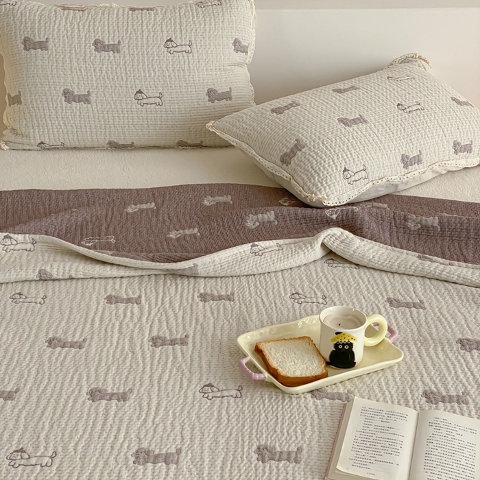 91家纺网 家纺一手货源 找家纺 麻依 2026新款韩国花边床盖三件套系列 皮皮小狗