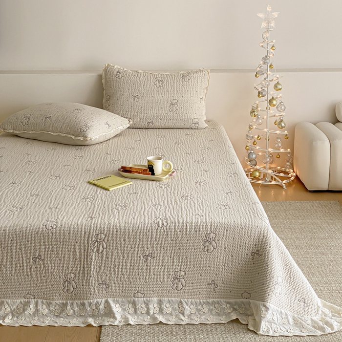 麻依 2026新款韩国花边床盖三件套系列 丝带小熊-米色