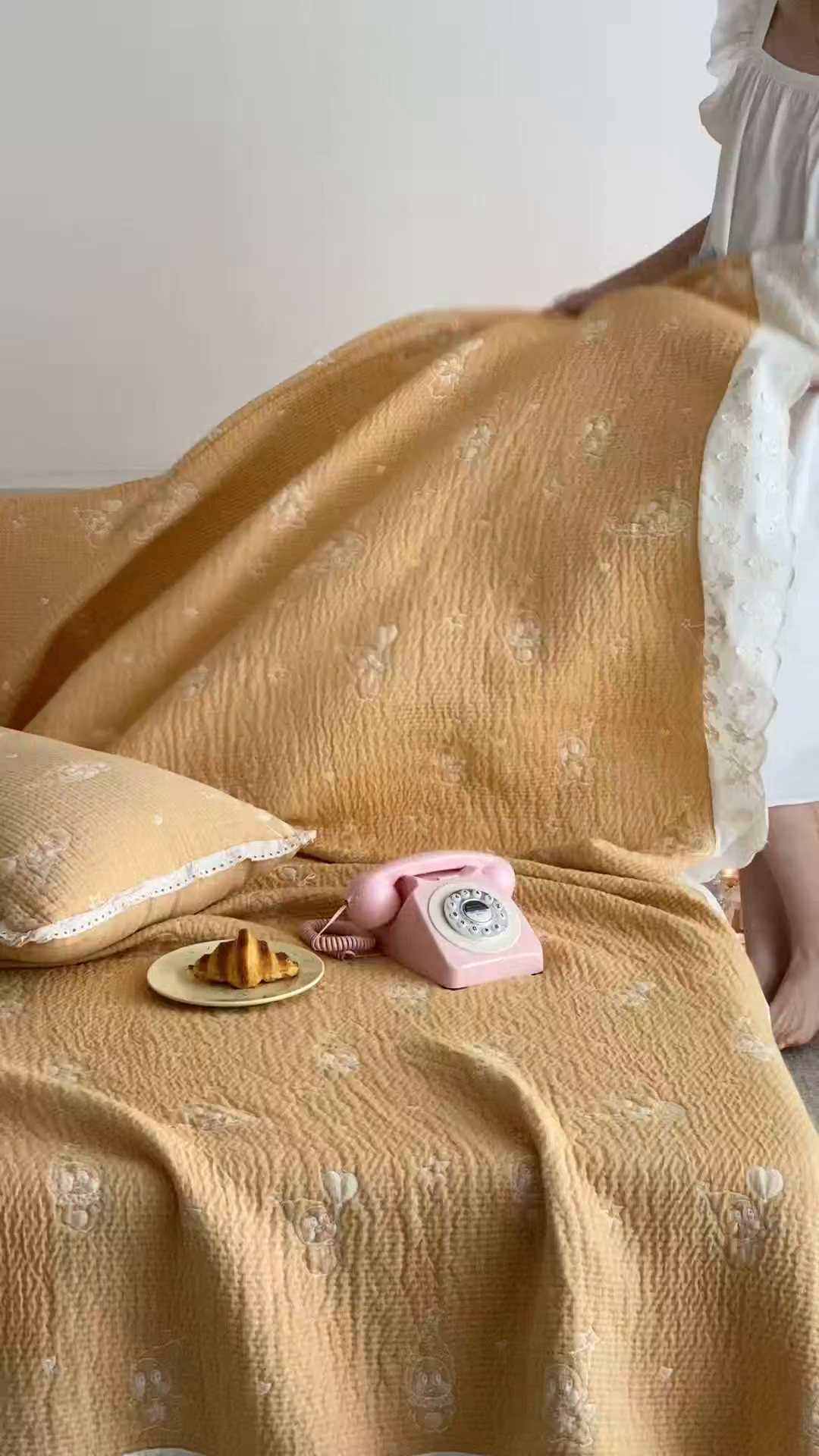 91家纺网 家纺一手货源 找家纺 麻依 2026新款韩国花边床盖三件套系列 星宝