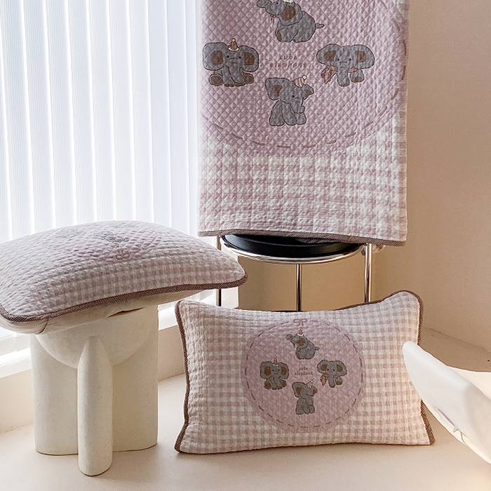 91家纺网 家纺一手货源 找家纺 麻依 2026新款软萌纱布床盖三件套系列 乐园小象