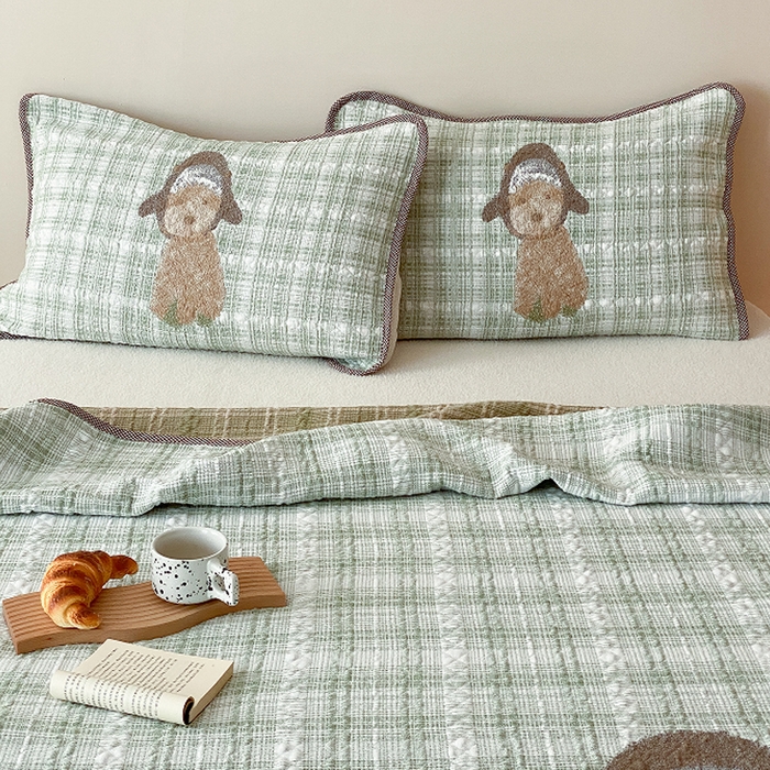 91家纺网 家纺一手货源 找家纺 麻依 2026新款软萌纱布床盖三件套系列 毛绒小狗