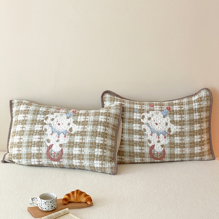 91家纺网 家纺一手货源 找家纺 麻依 2026新款软萌纱布床盖三件套系列 杂技萌宠