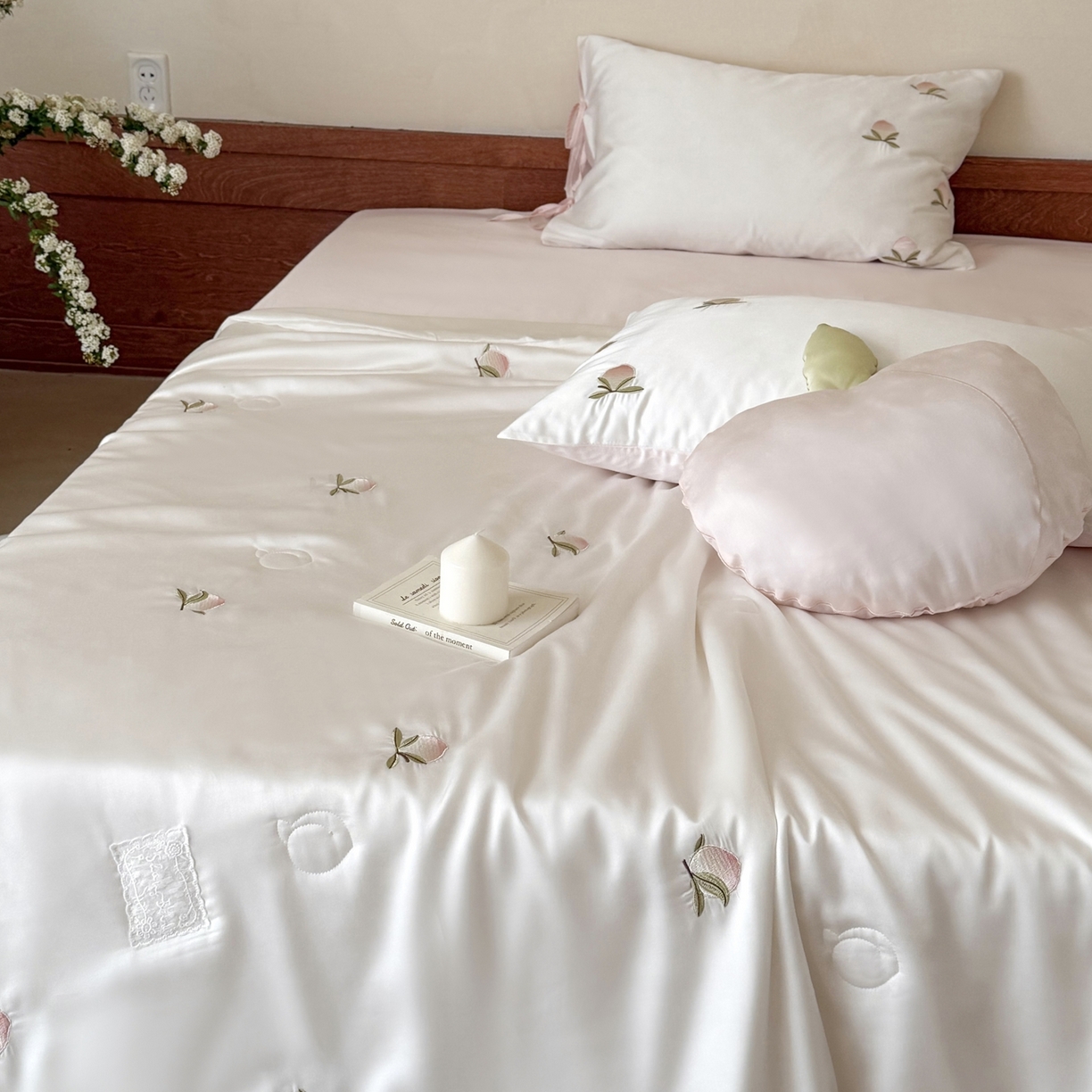 91家纺网 家纺一手货源 找家纺 鹿班家居 2026新款60S兰精天丝刺绣夏被夏凉被空调被-粉色桃桃（标准会员-20元） 粉色桃桃-粉色