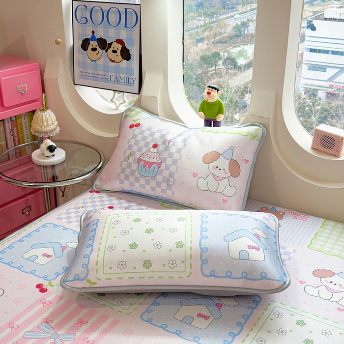 91家纺网 家纺一手货源 找家纺 丝羽坊 2026新款小版印花碳光冰丝凉席床笠款 小甜心