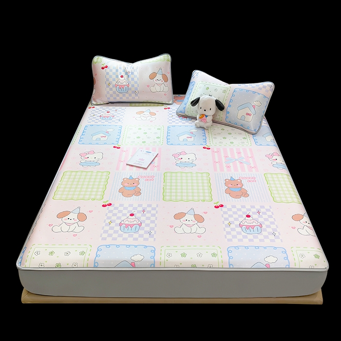 91家纺网 家纺一手货源 找家纺 丝羽坊 2026新款小版印花碳光冰丝凉席床笠款 小甜心